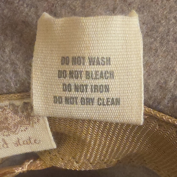 Altar'd State Wool and Polyester Tan Fedora with Gold Chain Accent NWOT - Picture 4 of 12